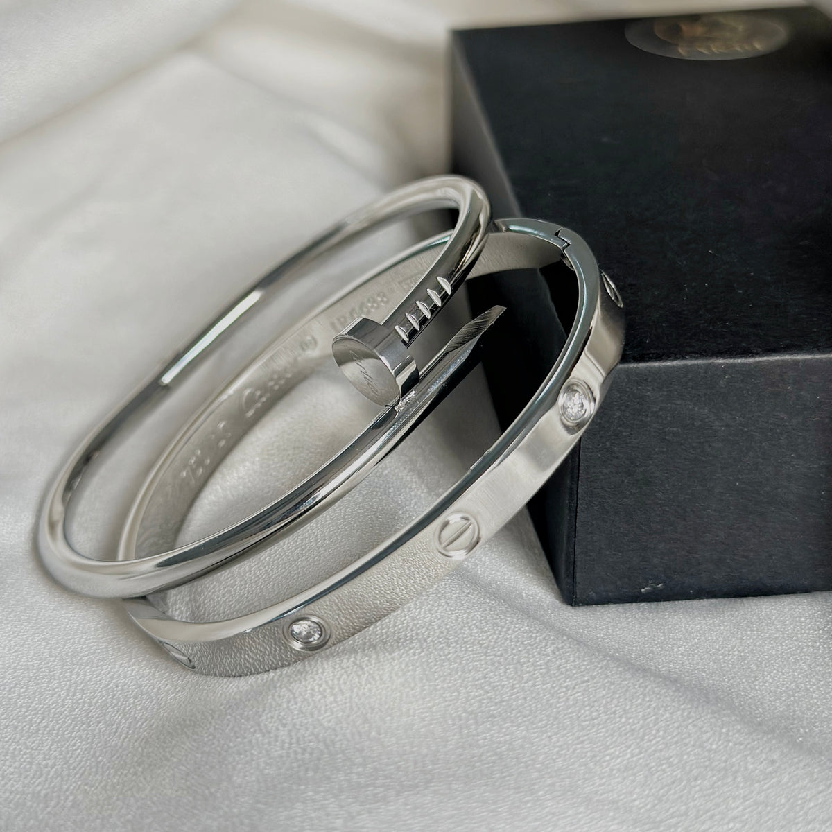 Gold nail and love band combo