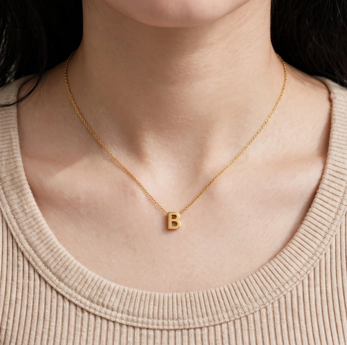 INITIAL's NECKLACE