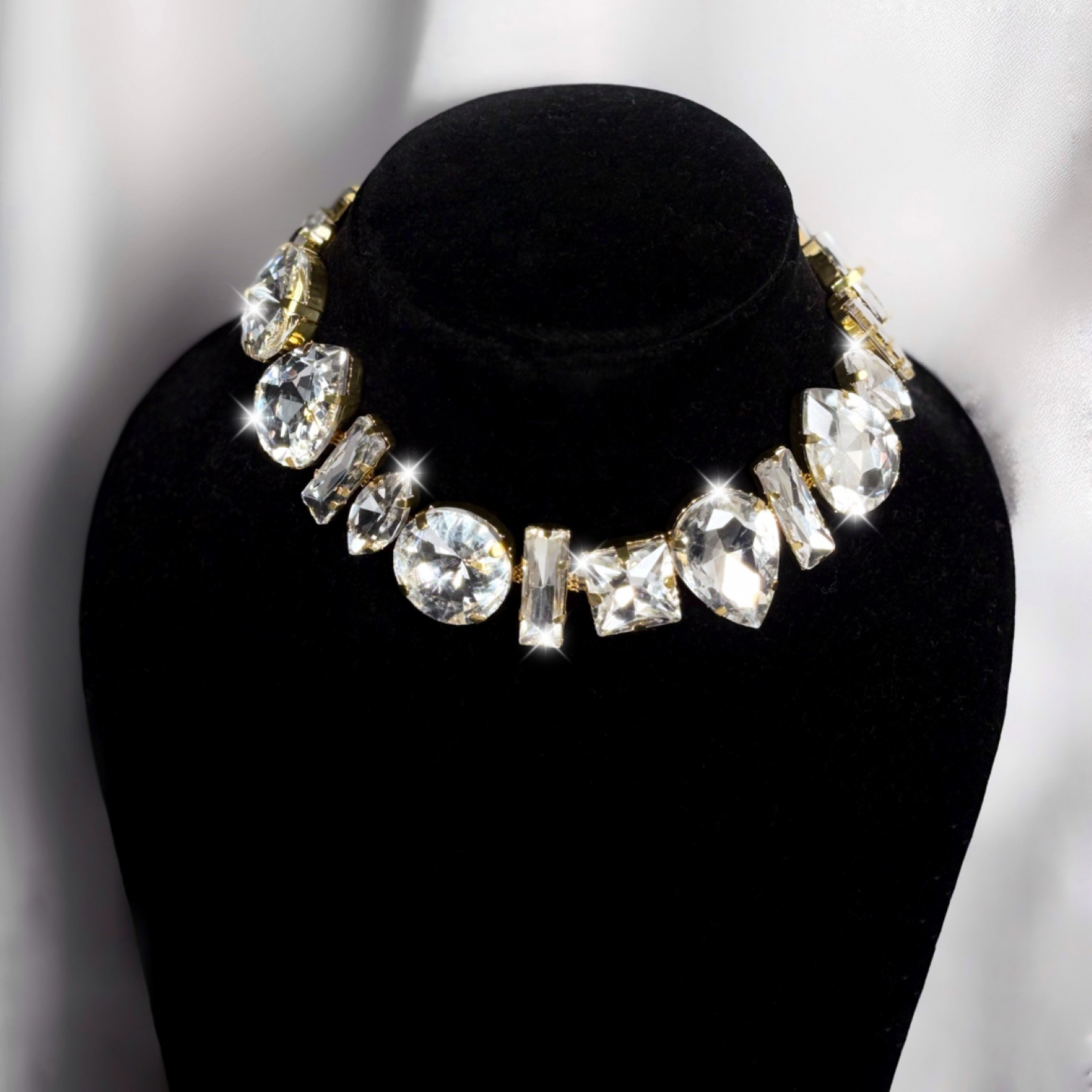 Mannat choker