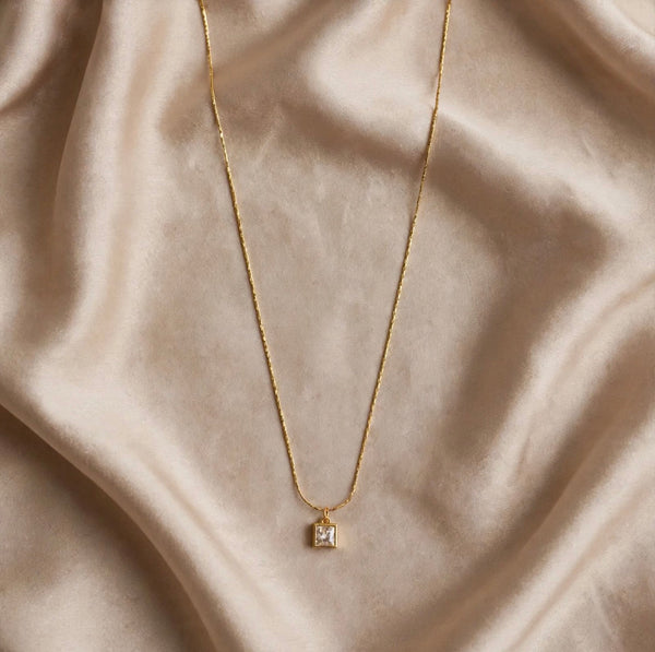 WHITE DAINTY STONE