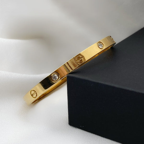 Love Band Stone