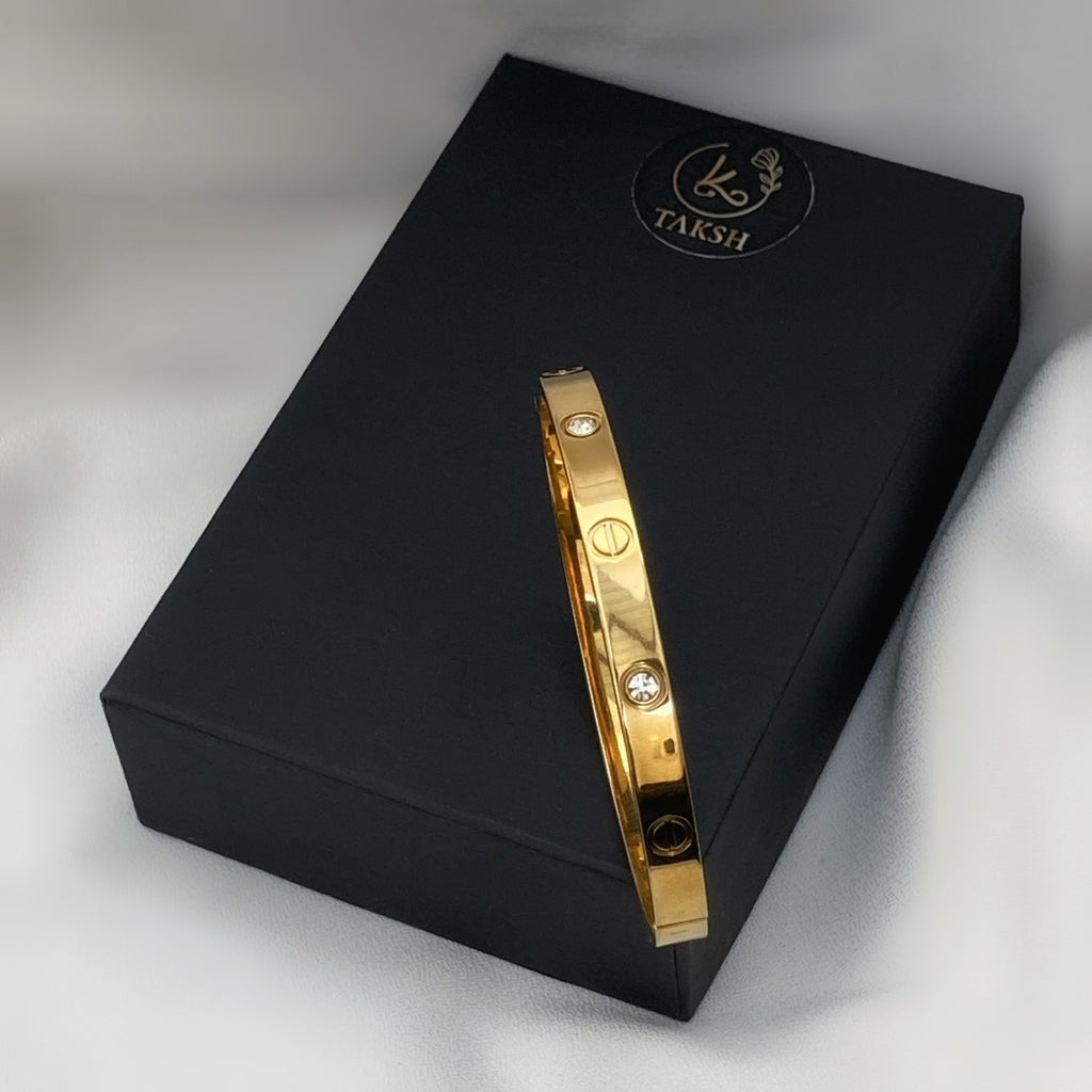 Love Band Stone