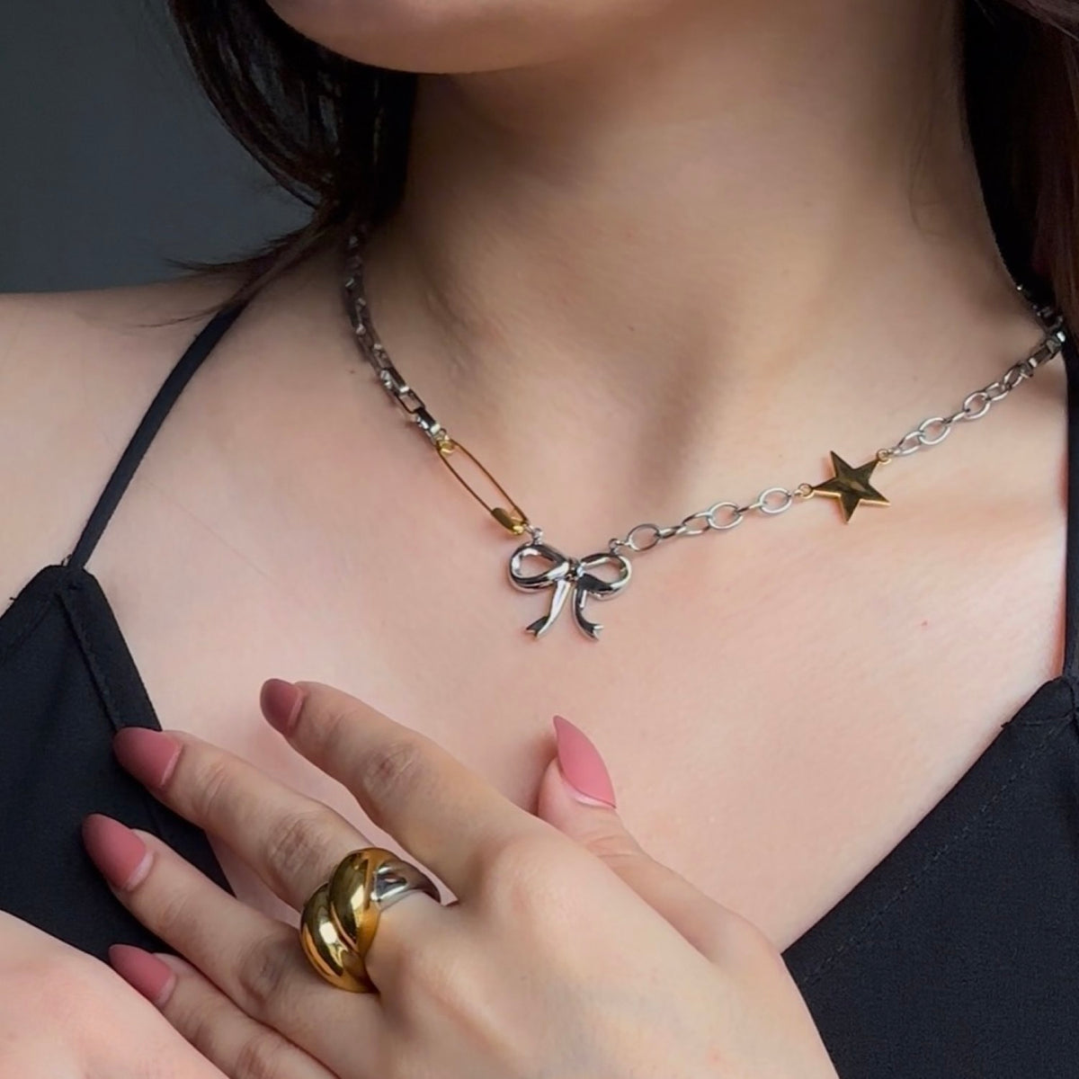 Bowstring necklace