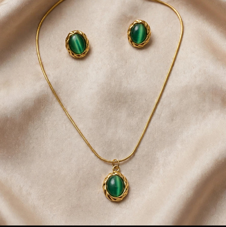 Necklace Earrings Set