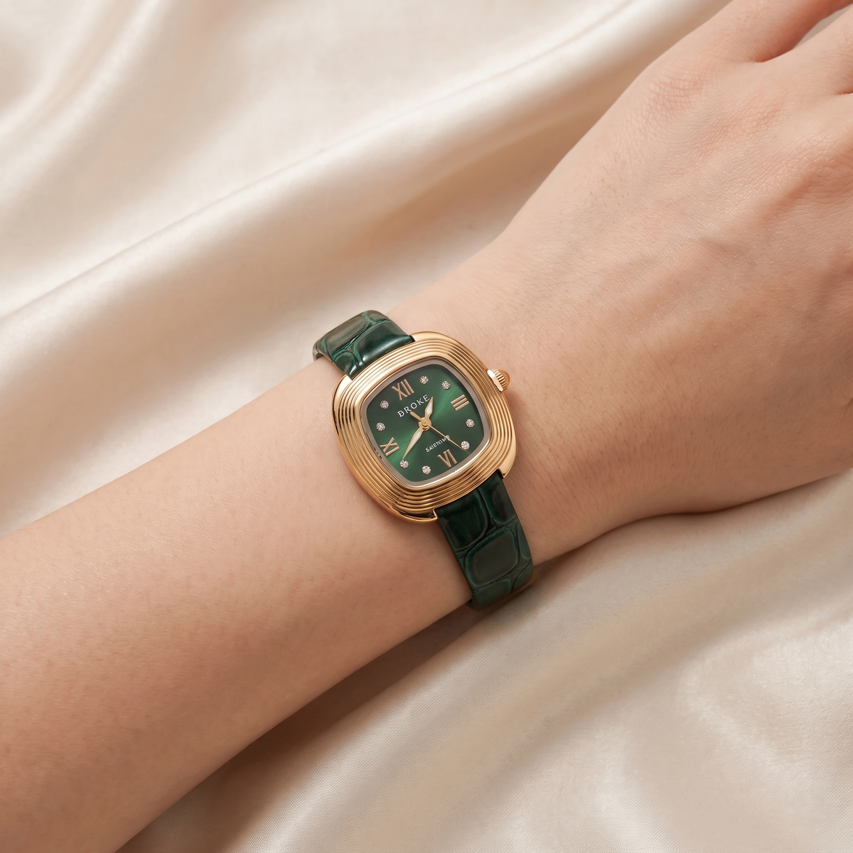 Aly Women’s Vintage Gold-Tone Stainless Steel Watches