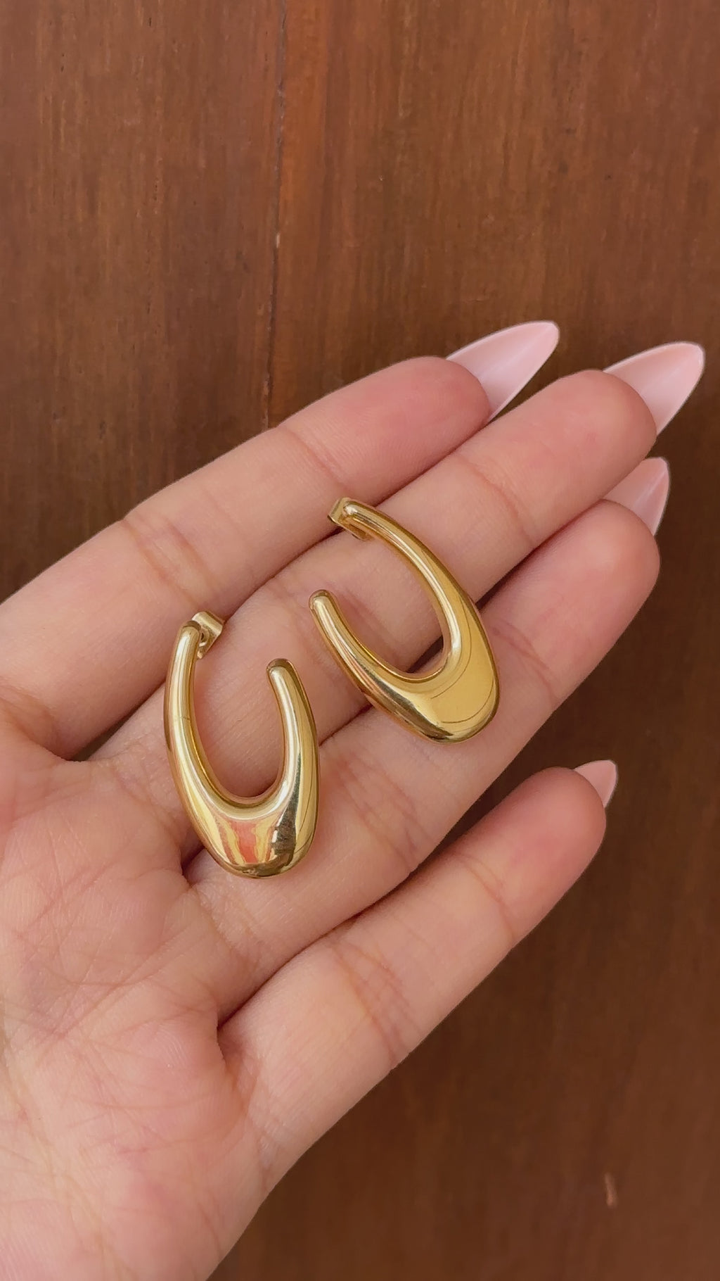 U-Shaped Hoops